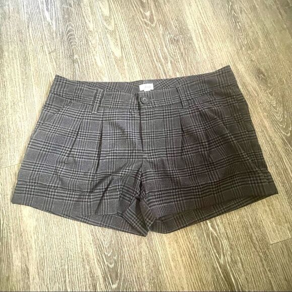Frenchi plaid grey shorts - Picture 2 of 14